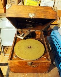 Antique Victor Talking Machine Wind Up Victrola, Model #VV-50