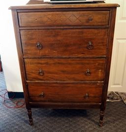 Antique Chest Of Drawers With 4 Dovetailed Drawers, 43" x 30.5" x 18"