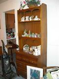 Maple hutch