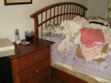 Bassett Queen Bedroom Set