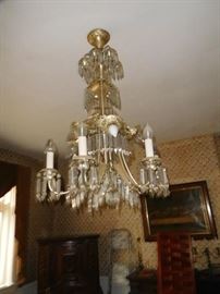 dining room  chandelier
