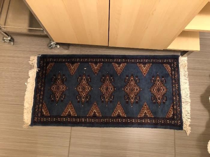 wonderful oriental prayer carpet asking $80