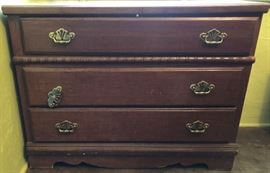 3-Drawer Dresser