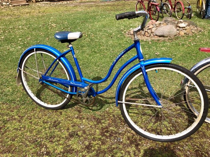 Schwinn Hollywood ladies bike