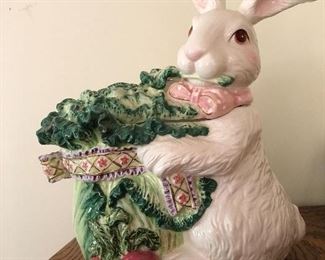 Rabbit cookie jar