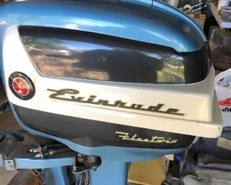 Vintage 1958 Evinrude Fleetwin motor!! This one is in excellent condition