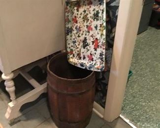Barrel and Tray