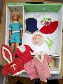 Nice condition on the vintage clothing and accessories!