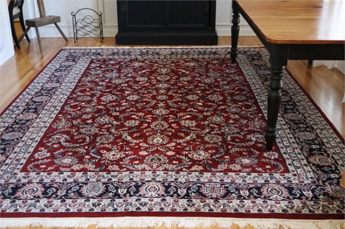 2. 100 Wool Hand Knotted Carpet in a Kashan Pattern