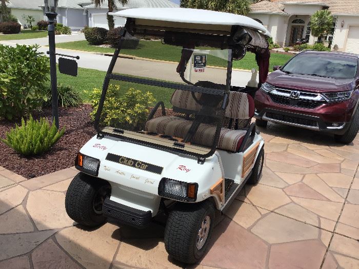 "The Woody" 2003 Electric Club Car in super condition