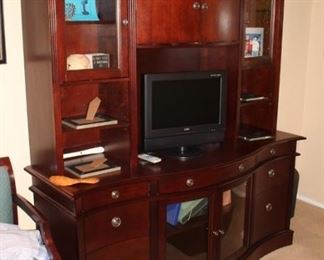 Office Furniture, Desk, Credenza and File Cabinet
