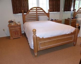 Queen size bed with night tables