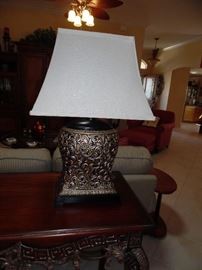 Table lamp (1 only)