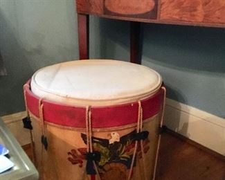  Vintage drum (replica) stool