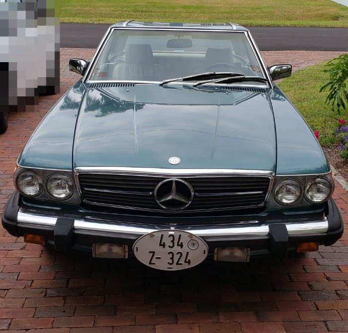 1986 Mercedes 560SL MINT