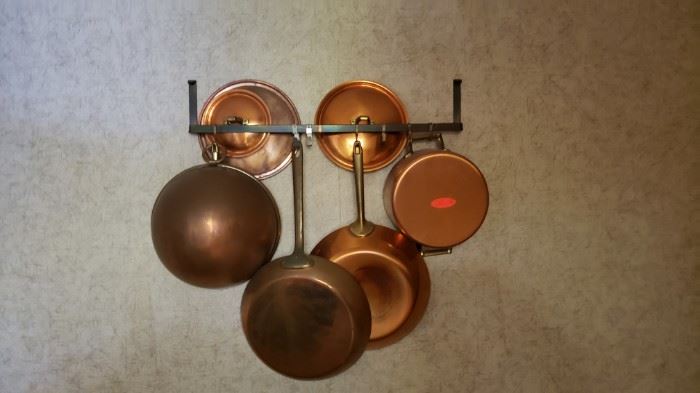Set of copper pots