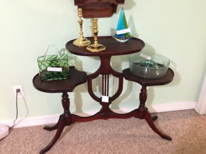 Regency three-tier table