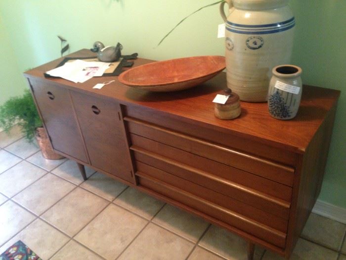 Mid-century buffet