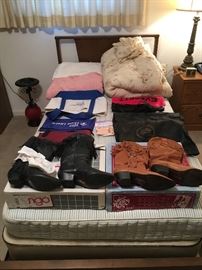 Vintage Twin Bed Frame and Mattress Set, Women's Cowboy Boots,