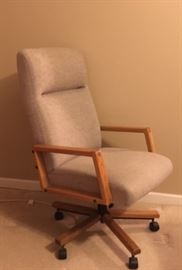 Upholstered/Oak Executive Chair