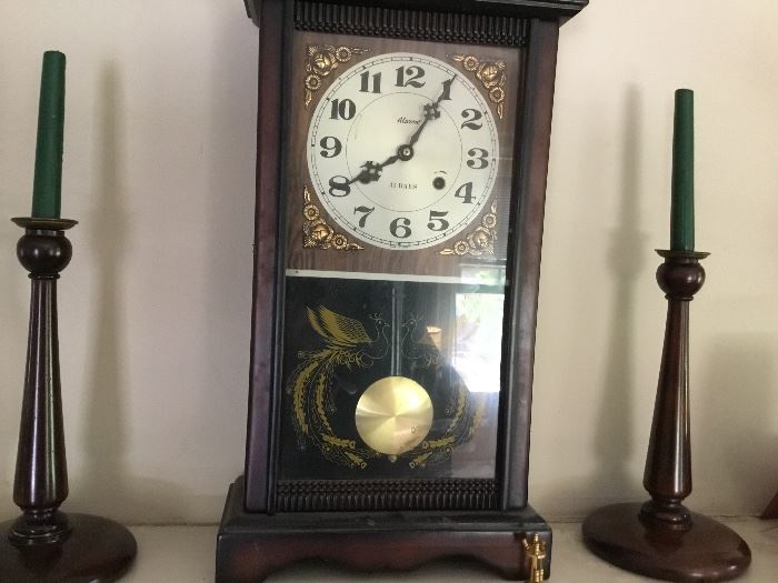 Mantle clock