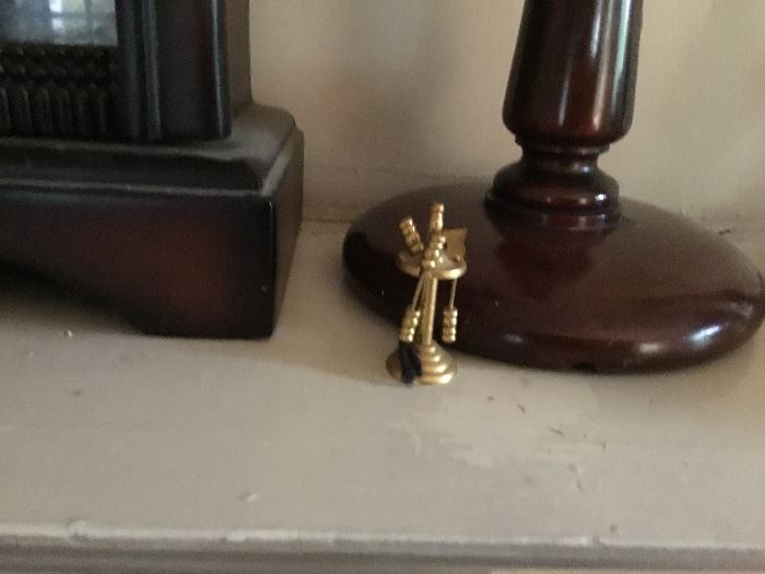 Miniature fireplace set