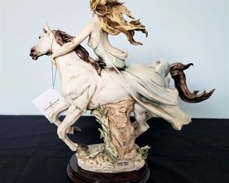 #2 - Giuseppe Armani / Florence Sculture d' Arte "Liberté" #903 sculpture - limited edition 2318/5000.