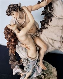 #3 - Giuseppe Armani / Florence Sculture d' Arte "The Embrace" #1011 sculpture - limited edition 506/3000. Hand signed by Giuseppe Armani.