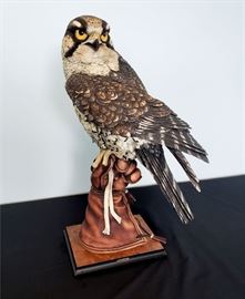 #7 - Giuseppe Armani / Florence Sculture d' Arte "Falconer" #224 sculpture - limited edition 118/3000 hand signed in pencil.