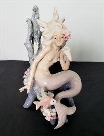 # 19 - Lladro #5785 "Ocean Beauty" mermaid figurine