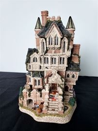 #22 - 1996 David Winter Cottages "Haunted House"- limited edition 575/4900.