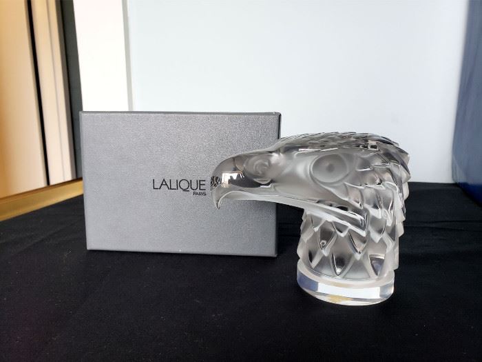 #27 - Lalique "Tête d’Aigle" eagle paperweight.