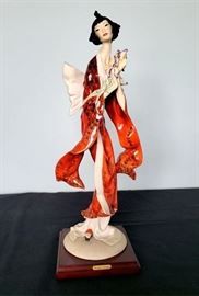 #33 - Giuseppe Armani / Florence Sculture d' Arte "Lotus Blossom" #528 figurine - limited edition 8039/10000. Hand signed by Giuseppe Armani.