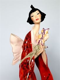#33 - Giuseppe Armani / Florence Sculture d' Arte "Lotus Blossom" #528 figurine - limited edition 8039/10000. Hand signed by Giuseppe Armani.