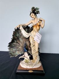 #34 - Giuseppe Armani / Florence Sculture d' Arte "Isadora" #633 figurine - limited edition 275/3000.