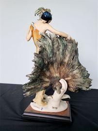 #34 - Giuseppe Armani / Florence Sculture d' Arte "Isadora" #633 figurine - limited edition 275/3000.