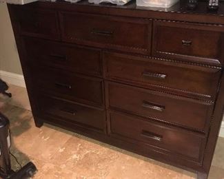 MODERN BROWN AND BLACK KING SIZE BEDROOM SET
BED-( 86”L x 79”W x 56”H)
LONG DRESSER-(56”L x 17.5”D x 42”H)
TALL DRESSER-(38”L x 17.5”D x 54”H)
2 NIGHTSTAND-(28”L x 17.5”D x 28”H)