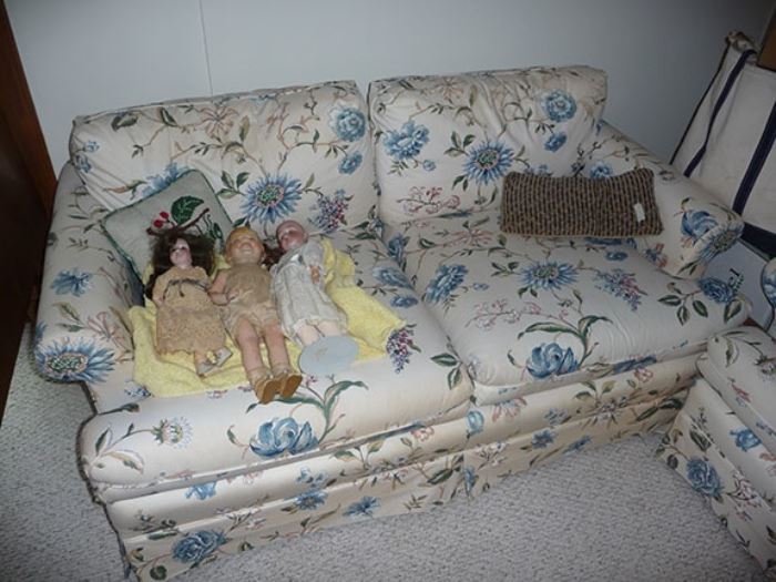 Love Seat & Dolls
