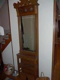 Oak Hall Tree with Mirror