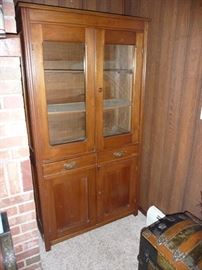 Jelly Cabinet