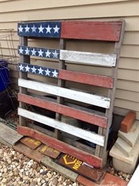 Flag Pallet