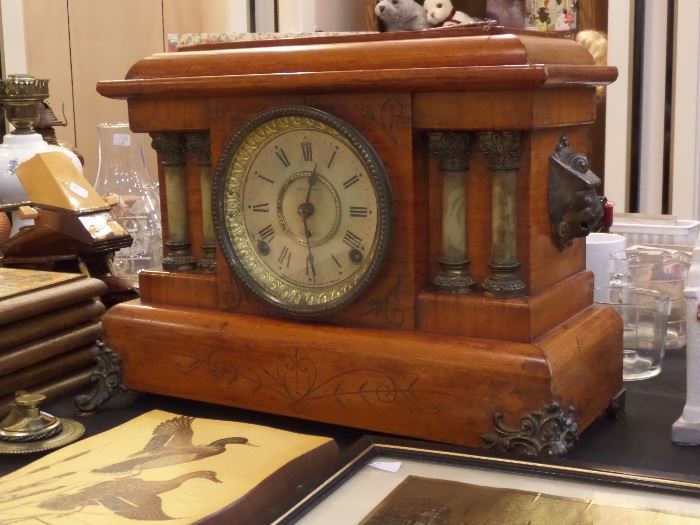 Antique Clock - works!