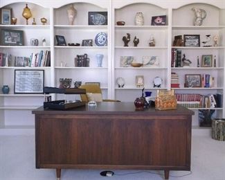 Executive office desk