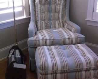 Chair w/ottoman and floor lamp