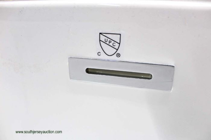 NEW Soaking Tub
Located Inside – Auction Estimate $200-$400