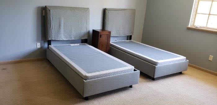 bed, boxspring, no mattress