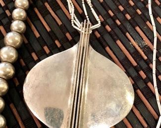 David Andersen, Noray -- large pendant