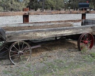 Vintage wagon bed