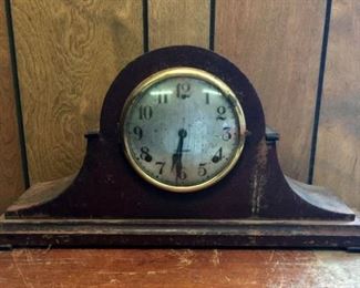 Gilbert mantle clock 