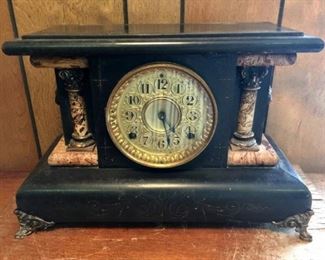 Vintage Seth Thomas mantle clock